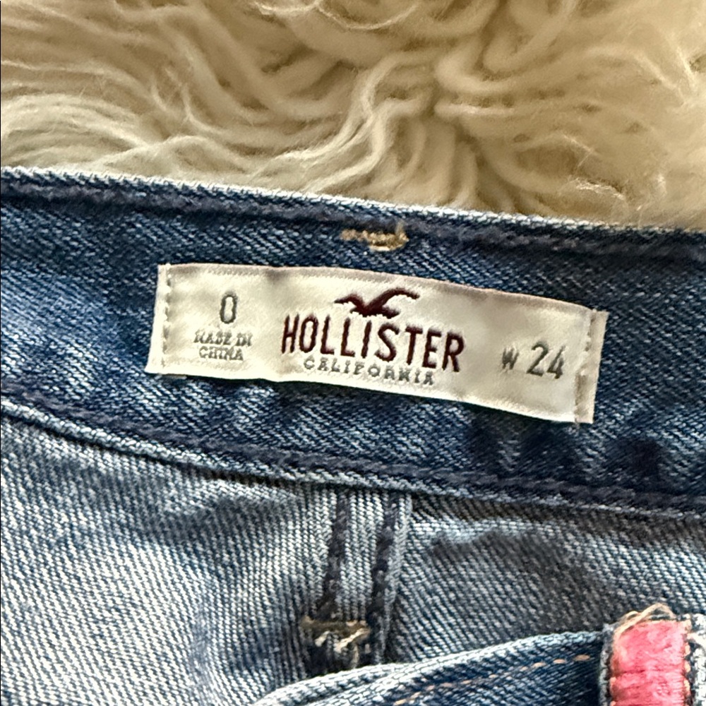 🌈HOLLISTER DISTRESSED HIGH RISE SHORTS💙 - Picture 3 of 5